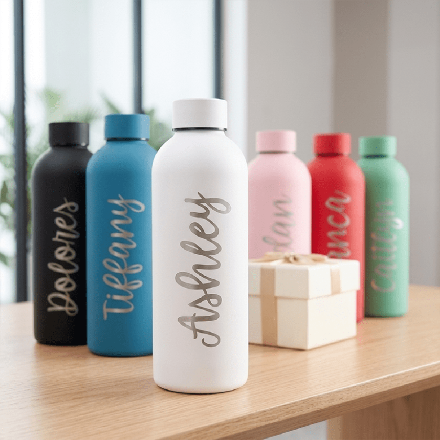 Sports Equipment And Names - Gepersonaliseerde roestvrijstalen waterfles, op maat gegraveerde